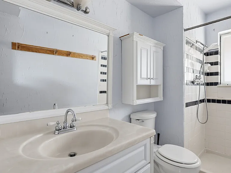 7240 Shawnee Way — Photo 32