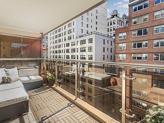 2nd image of 16 W 16th St APT 9RS