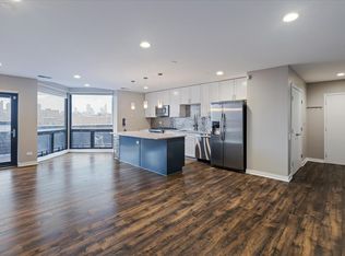 222 S Racine Ave APT 408, Chicago, IL 60607