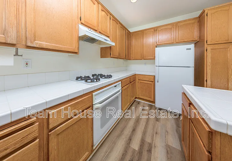 25620 Wordsworth Ln — Photo 11