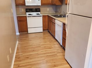 327 W Frontage Rd NW #201, Rochester, MN 55901