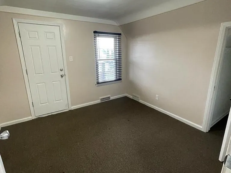 7048 Jonathon St — Photo 3