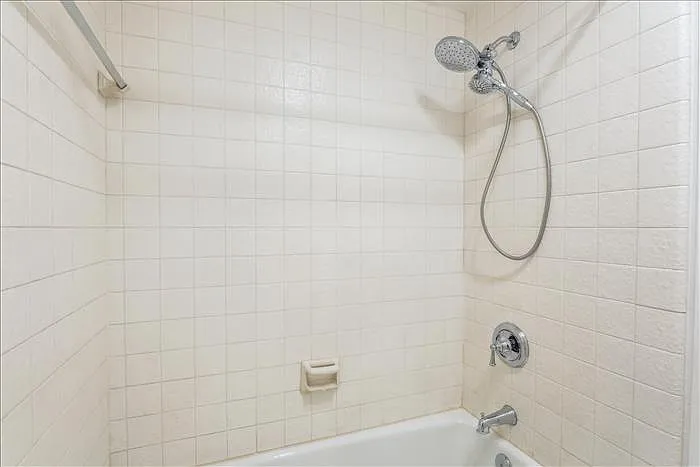 2555 Pennsylvania Ave NW #816 — Photo 34