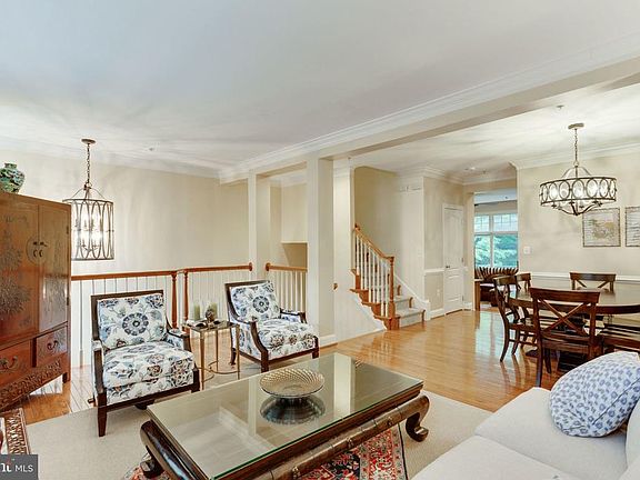 5th image of 1629 Colonial Hills Dr