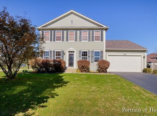 700 Hanover Ct, Oswego, IL 60543