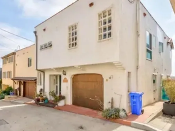 2609 Crest Dr, Manhattan Beach, CA 90266