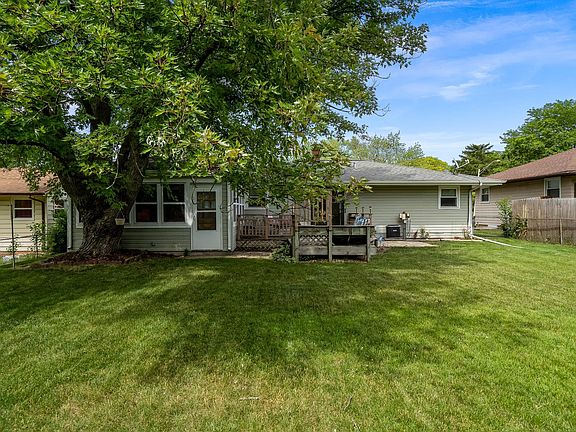 3rd image of 3725 Connecticut Dr