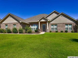 134 Misty River Ln SW, Huntsville, AL 35824