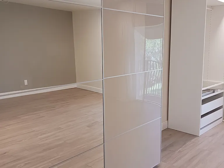 Mirrored wardrobe