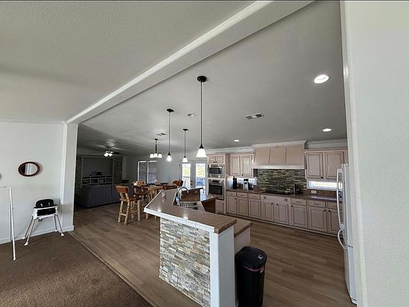 3rd image of 1504 N County Road 1068