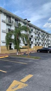 16450 NW 2nd Ave APT 212, Miami, FL, 33169