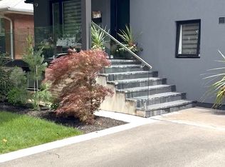 36 Mitre Pl #BASEMENT, Toronto, ON M9R3C4