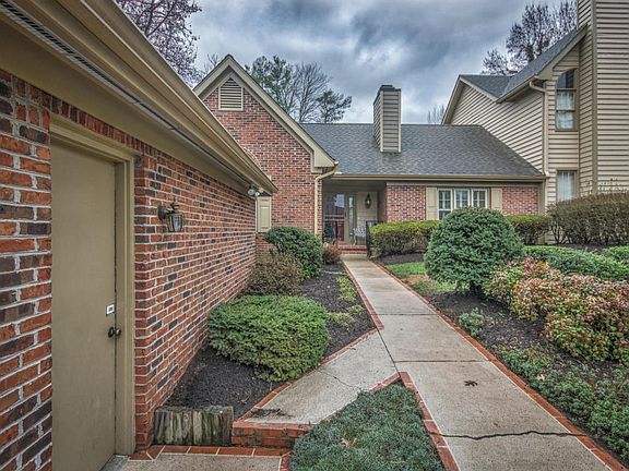 3rd image of 8920 Wesley Pl