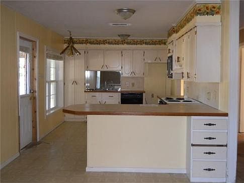4th image of 4010 Hagler Ln