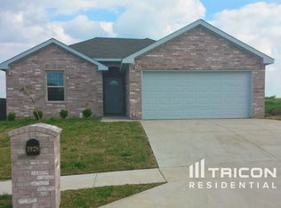 1928 Belshire Ct, Fort Worth, TX 76140