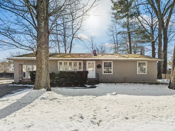 73 Sherwood Drive, Manchester, NH 03103-6116