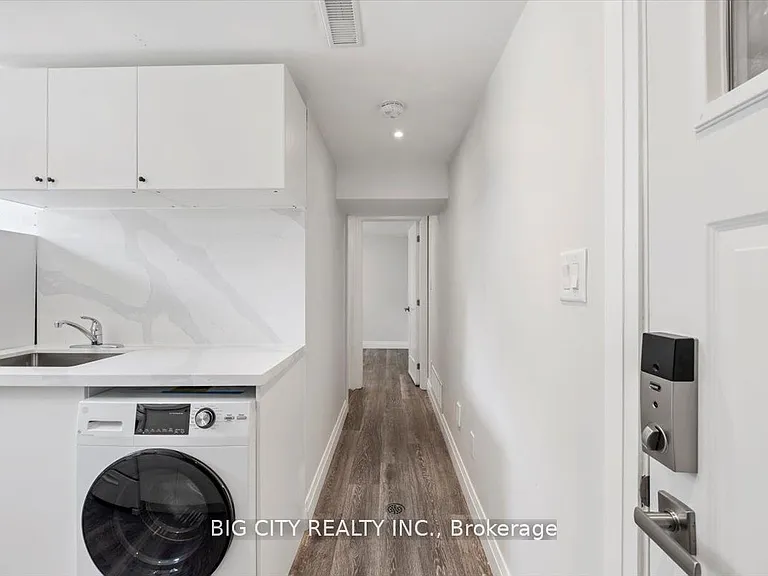 18 Wexford Blvd #2 — Photo 8