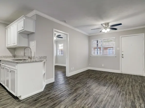 3618 Garrott St Apartments