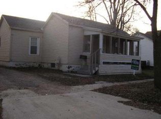 912 W Locust St, Adrian, MI