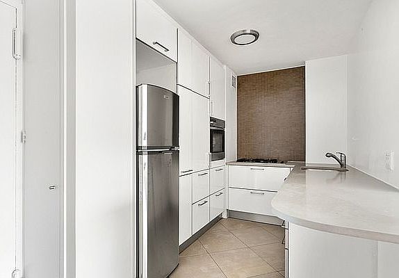 5th image of 372 Central Park W APT 17S