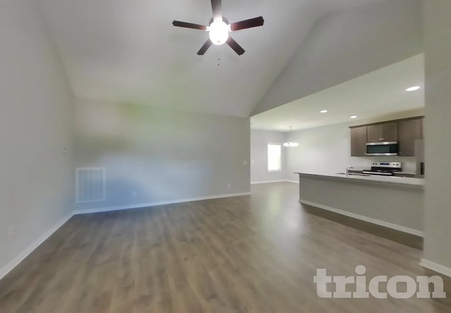 831 Ellyson Dr Spring Hill TN — Photo 3