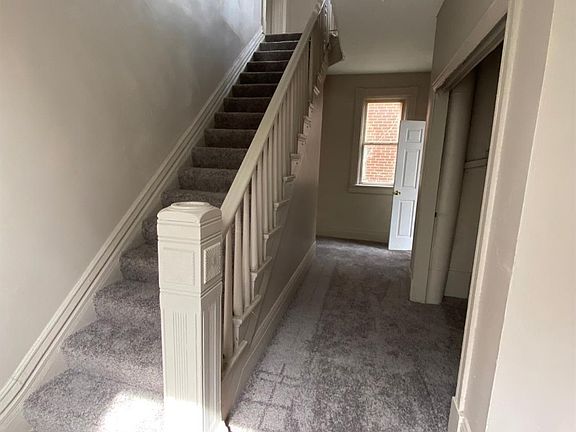 2nd image of 1055 Winfield Ave
