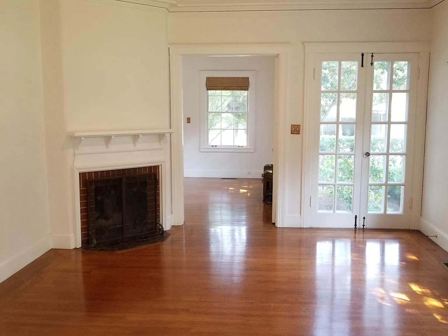 N San Antonio Rd, Los Altos — Photo 4