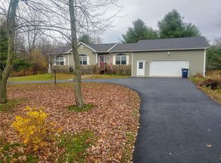 2461 Edwards Rd, Waterloo, NY 13165
