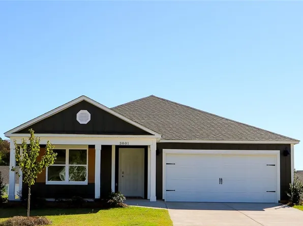 3801 Water Lily Ln, Northport, AL 35473
