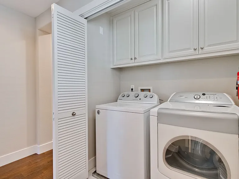 156 Linfield Dr — Photo 27