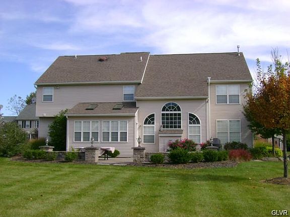 3rd image of 11 Ashlee Ct