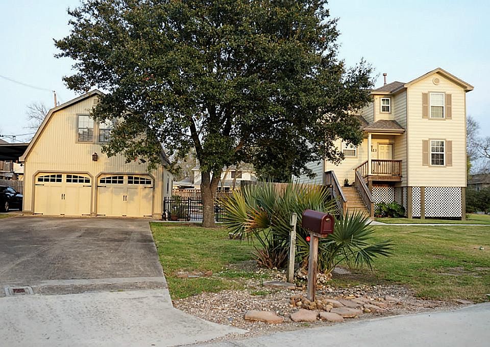 1st image of 3523 Southbrook Dr