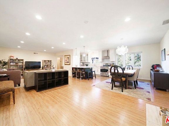 2nd image of 5532 Ocean View Blvd