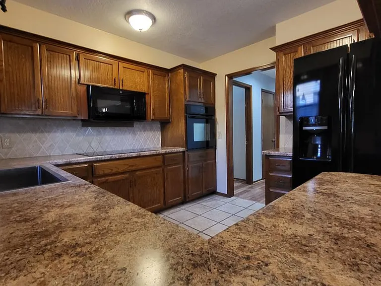 1517 Old Farm Rd — Photo 6