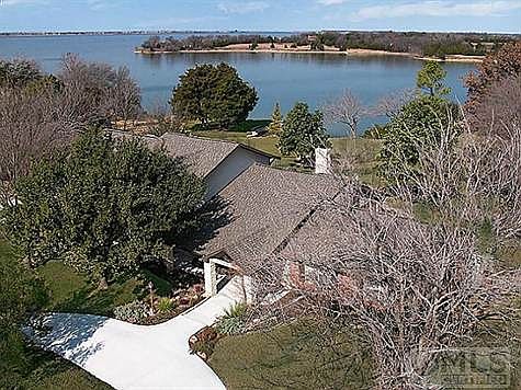 2nd image of 214 James Dr