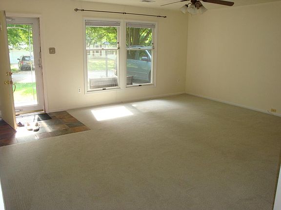 front room/main living room