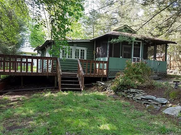 2nd image of 33 Brady Ave