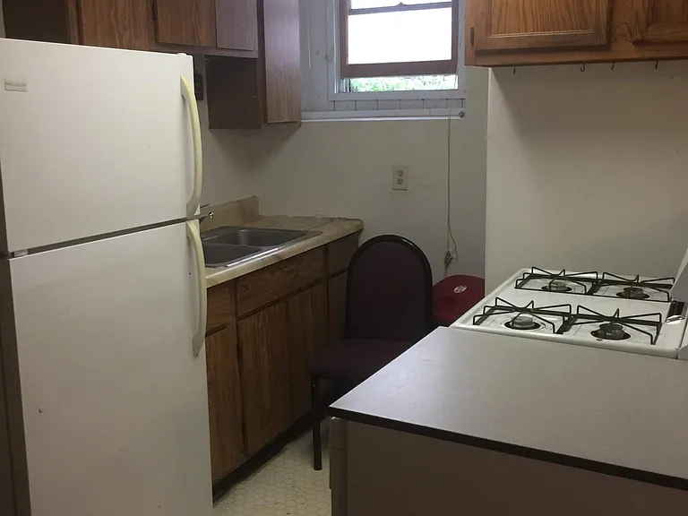 410 Stewart Ave #1 — Photo 5