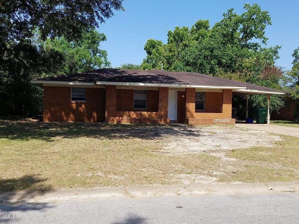 1st image of 121 Clarence Dr