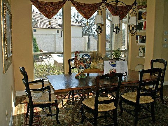 4th image of 2800 Cotswold Ct