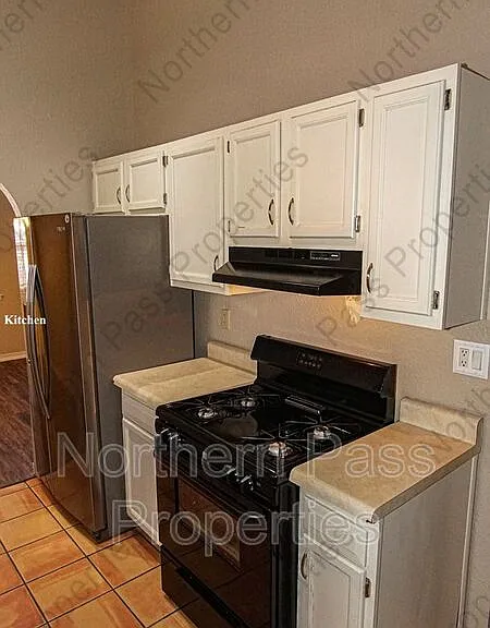 4553 General Maloney Cir — Photo 7