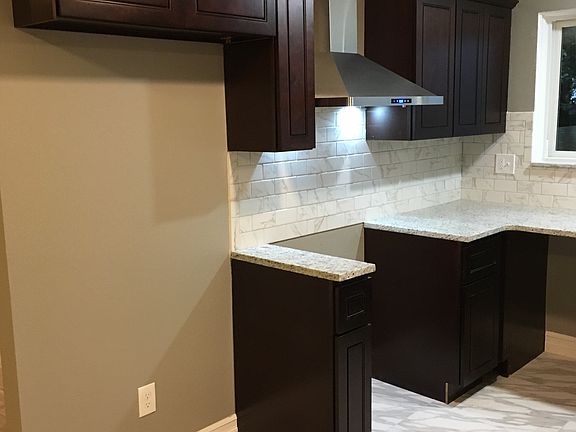 5th image of 28935 Carmel Dr