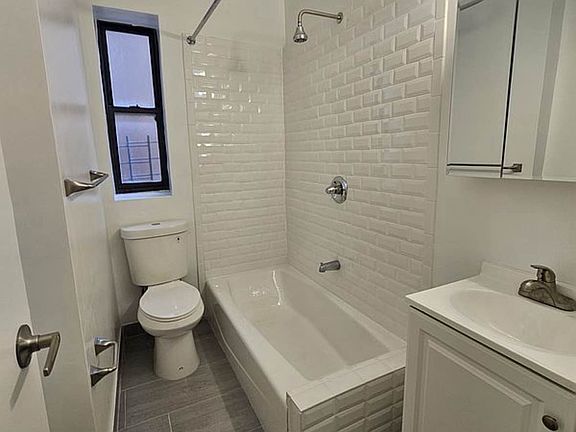 5th image of 3881 Sedgwick Ave APT 2E