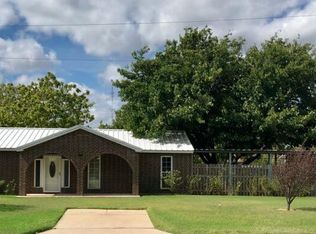 106 Oak St, Roscoe, TX 79545