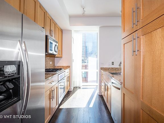 4th image of 505 N McClurg Ct APT 805