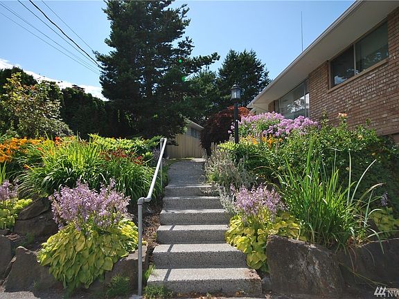 2nd image of 248 250 Elm St