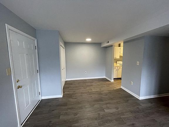 4th image of 960 Life Dr Unit 18