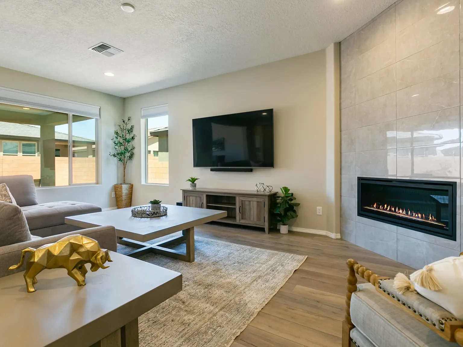 6049 Nauman Drive - 1 — Photo 4
