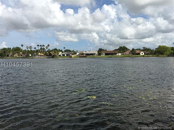3rd image of 8060 NW 53rd Ct