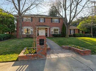 1500 Kingsford Dr, Carmichael, CA 95608